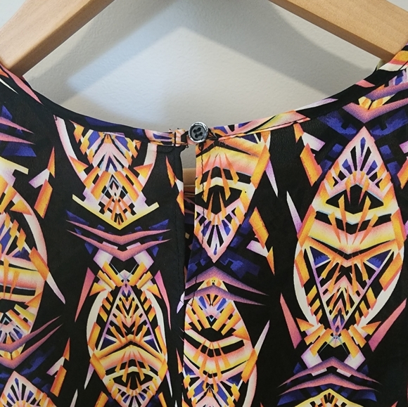 SOPHIE RUE Patterned Tank - Picture 4 of 7